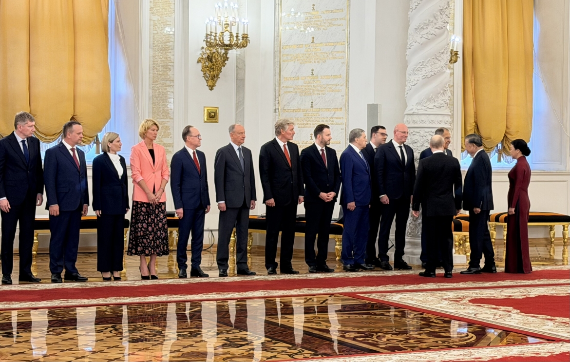 tong thong nga vladimir putin chu tri le don tong bi thu, chu tich nuoc to lam hinh anh 3