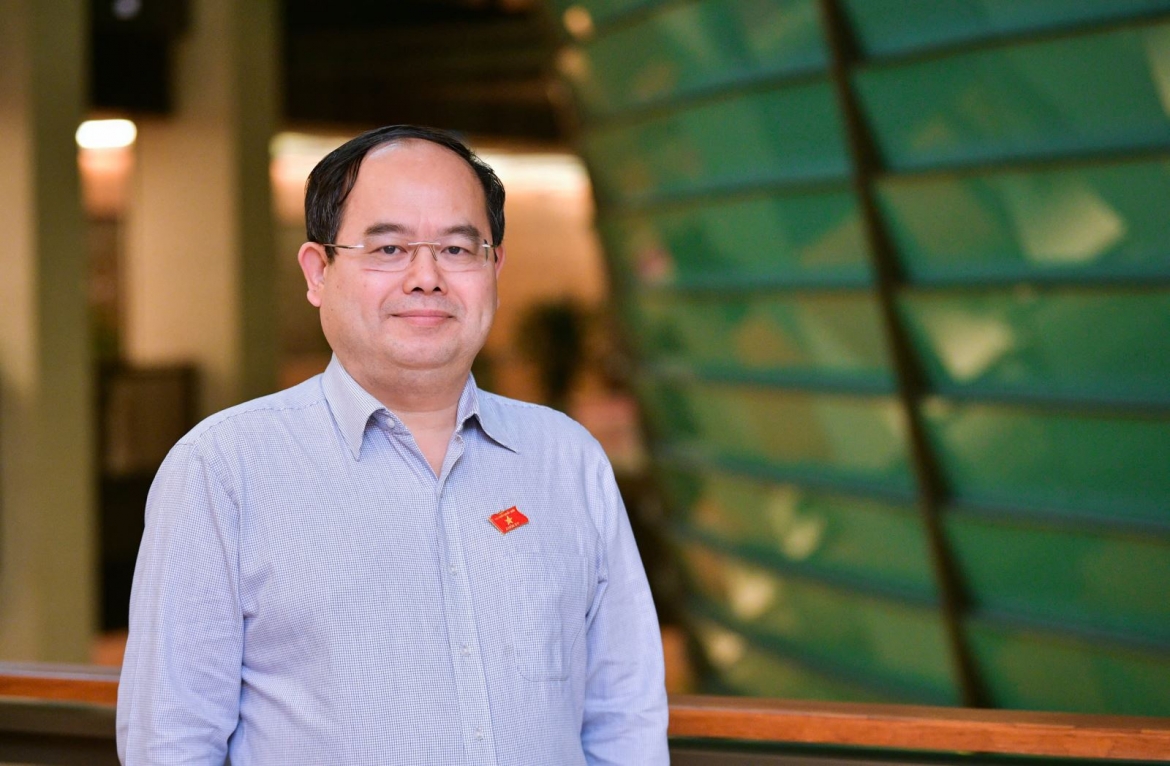 voi vi the va dong luc moi, quang ninh vuon minh cat canh hinh anh 1