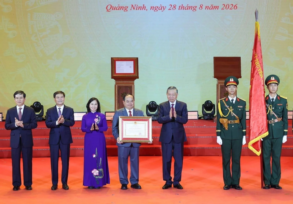 voi vi the va dong luc moi, quang ninh vuon minh cat canh hinh anh 2