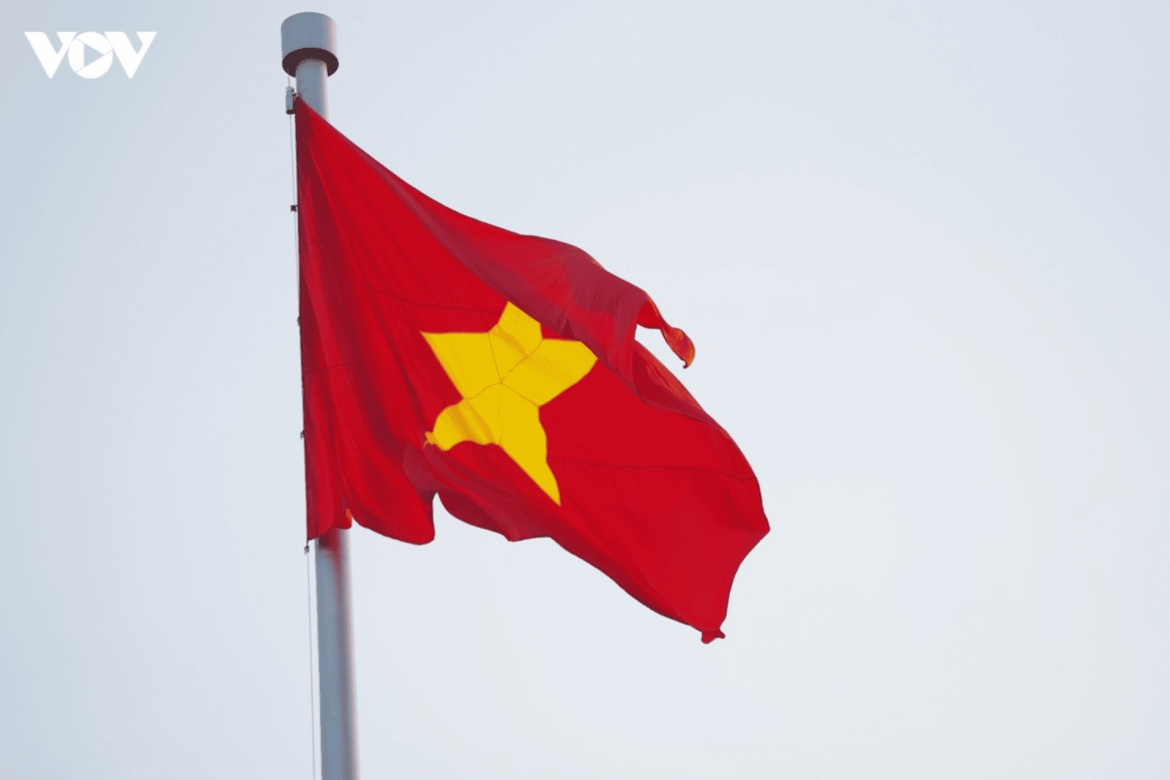 sacred flag-raising ceremony marks national day at ba dinh square picture 11