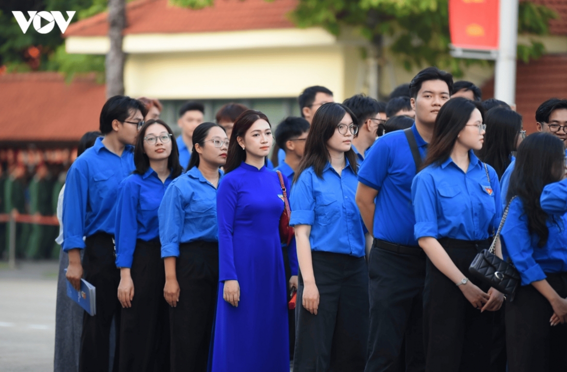sacred flag-raising ceremony marks national day at ba dinh square picture 15