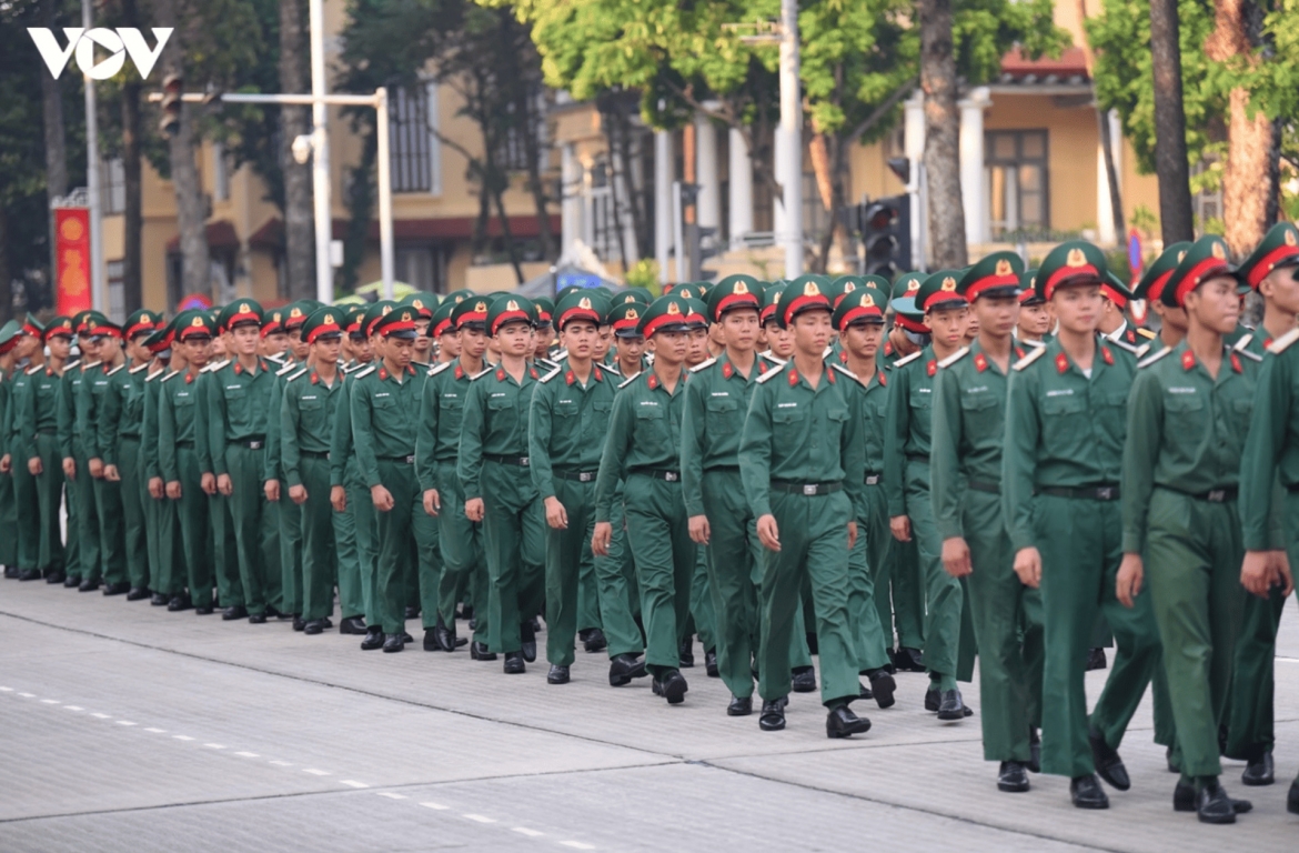 sacred flag-raising ceremony marks national day at ba dinh square picture 16