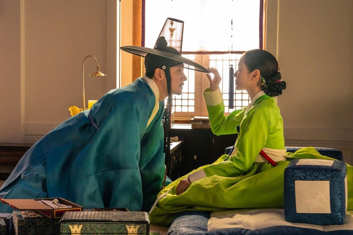Phim 19+ của Son Ye Jin, Ji Chang Wook bị chê kéo dài và thiếu sức hút