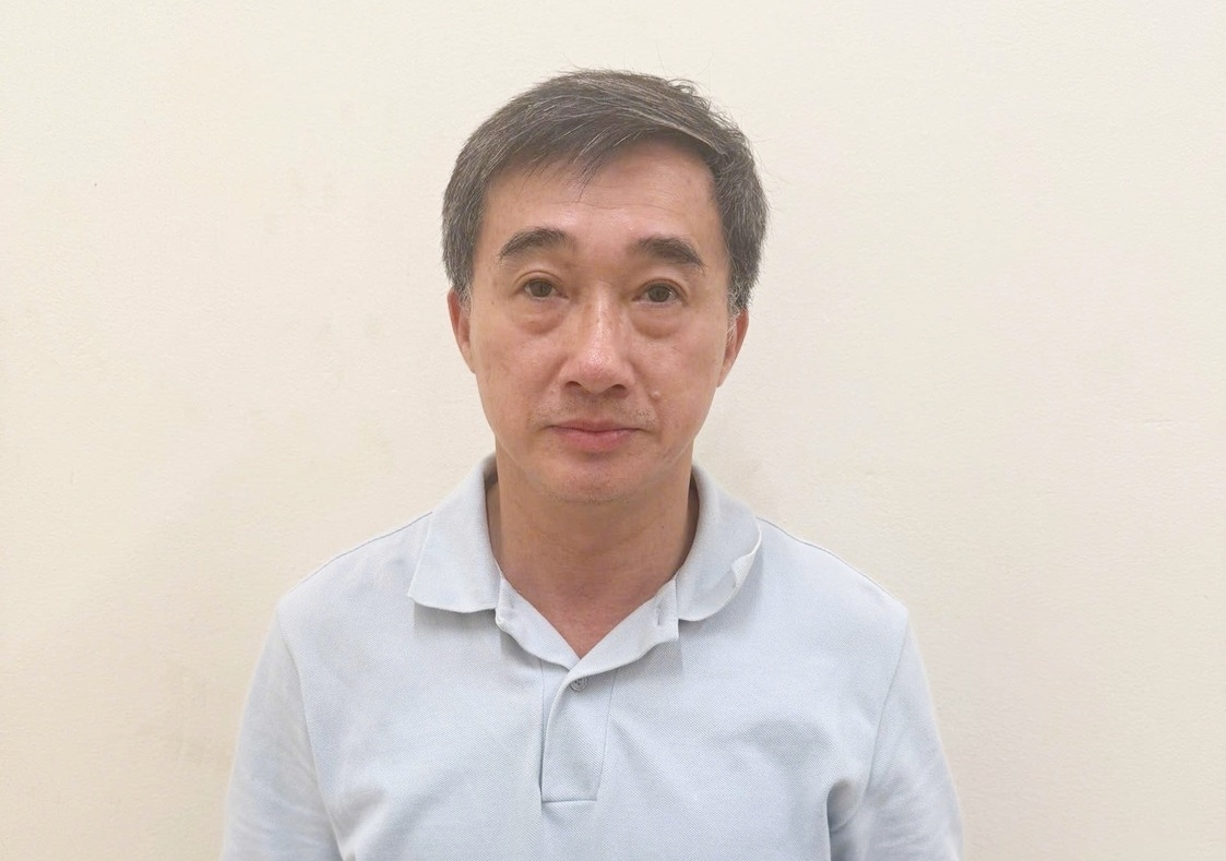 tam dinh chi cong tac doi voi thu truong bo y te tran van thuan hinh anh 1