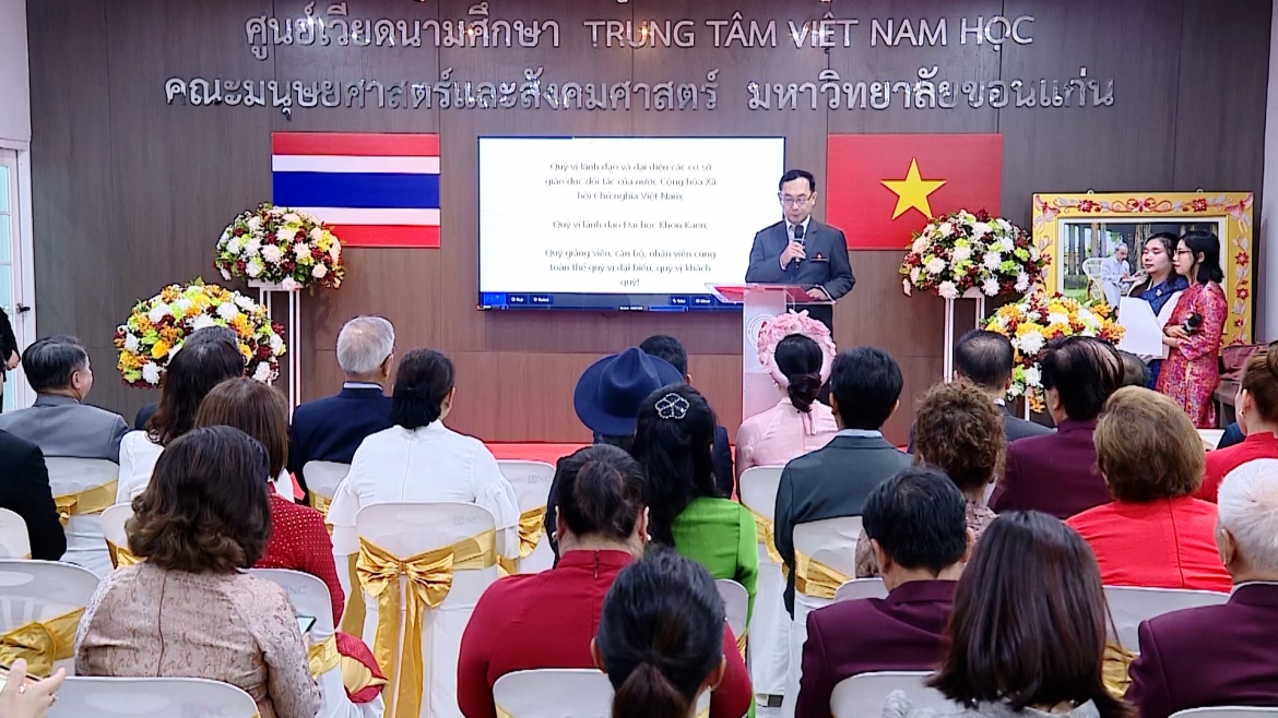 trung tam viet nam hoc tai khon kaen them mot nhip cau viet tren dat thai hinh anh 4
