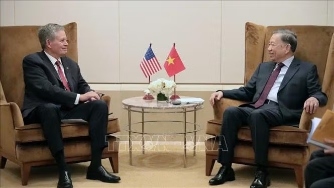 tong bi thu, chu tich nuoc to lam tiep thuong nghi si hoa ky steve daines hinh anh 1