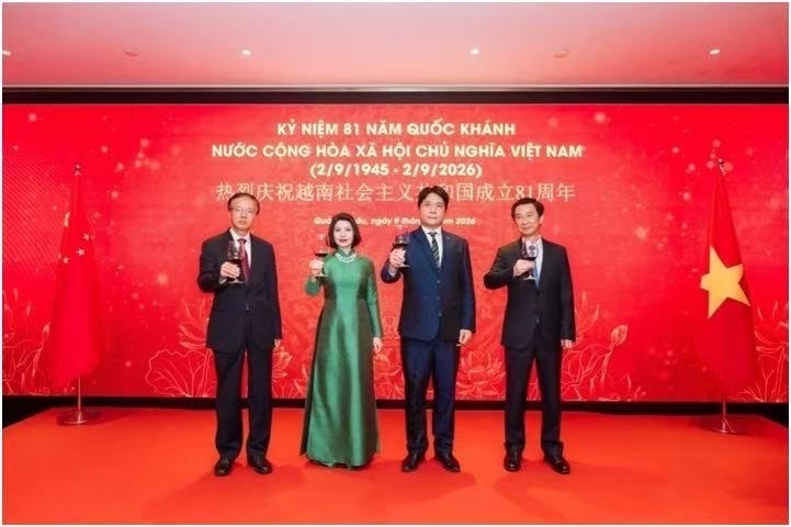 le ky niem 81 nam quoc khanh viet nam tai quang chau, trung quoc hinh anh 5