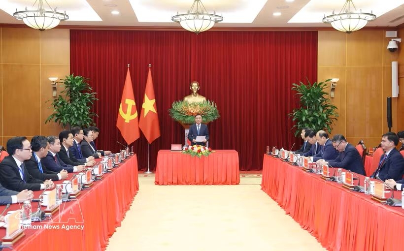 vietnam vows to nurture special ties with laos picture 1