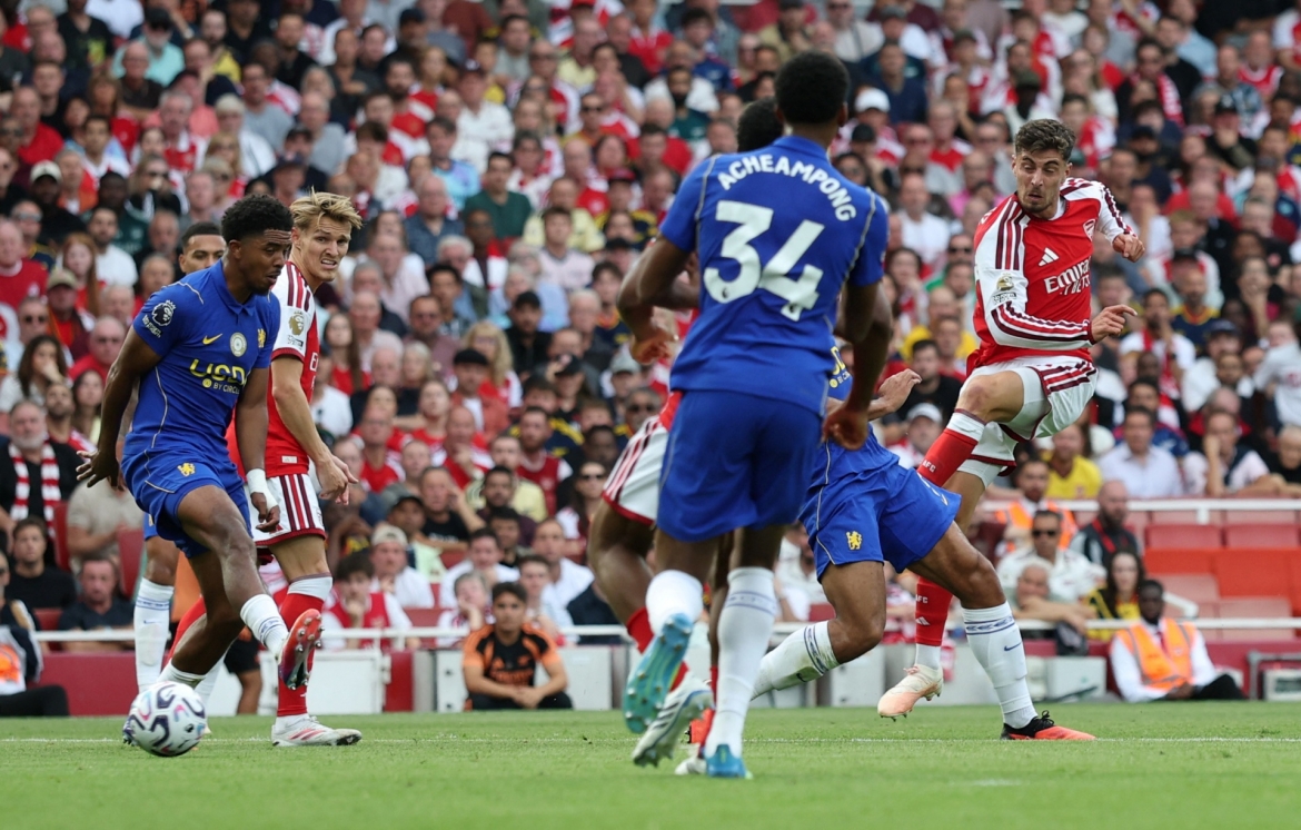 truc tiep arsenal 1-1 chelsea vong 3 ngoai hang anh don ep nghet tho hinh anh 1