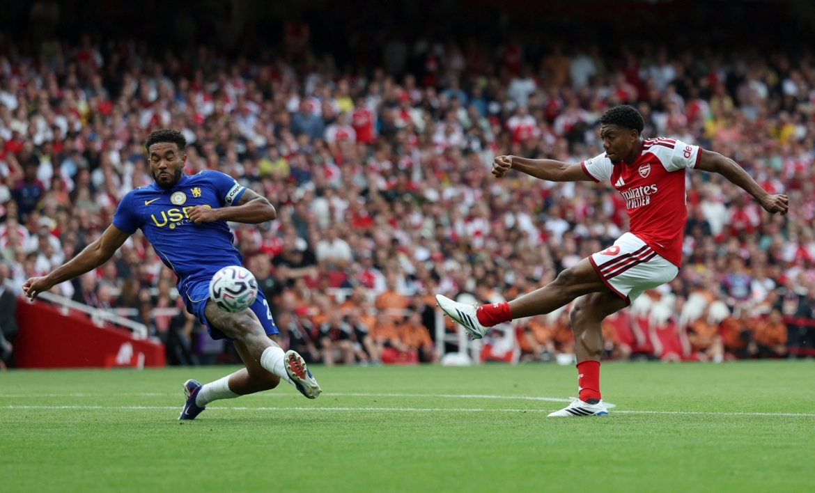 truc tiep arsenal 2-1 chelsea vong 3 ngoai hang anh tuyet pham cua phao thu hinh anh 1