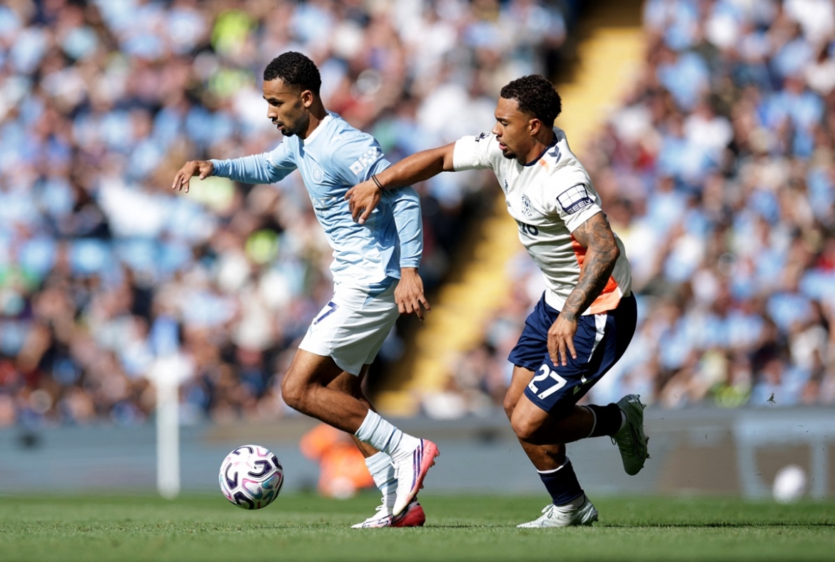 truc tiep man city 0-0 coventry vong 3 ngoai hang anh 2026 2027 hinh anh 1