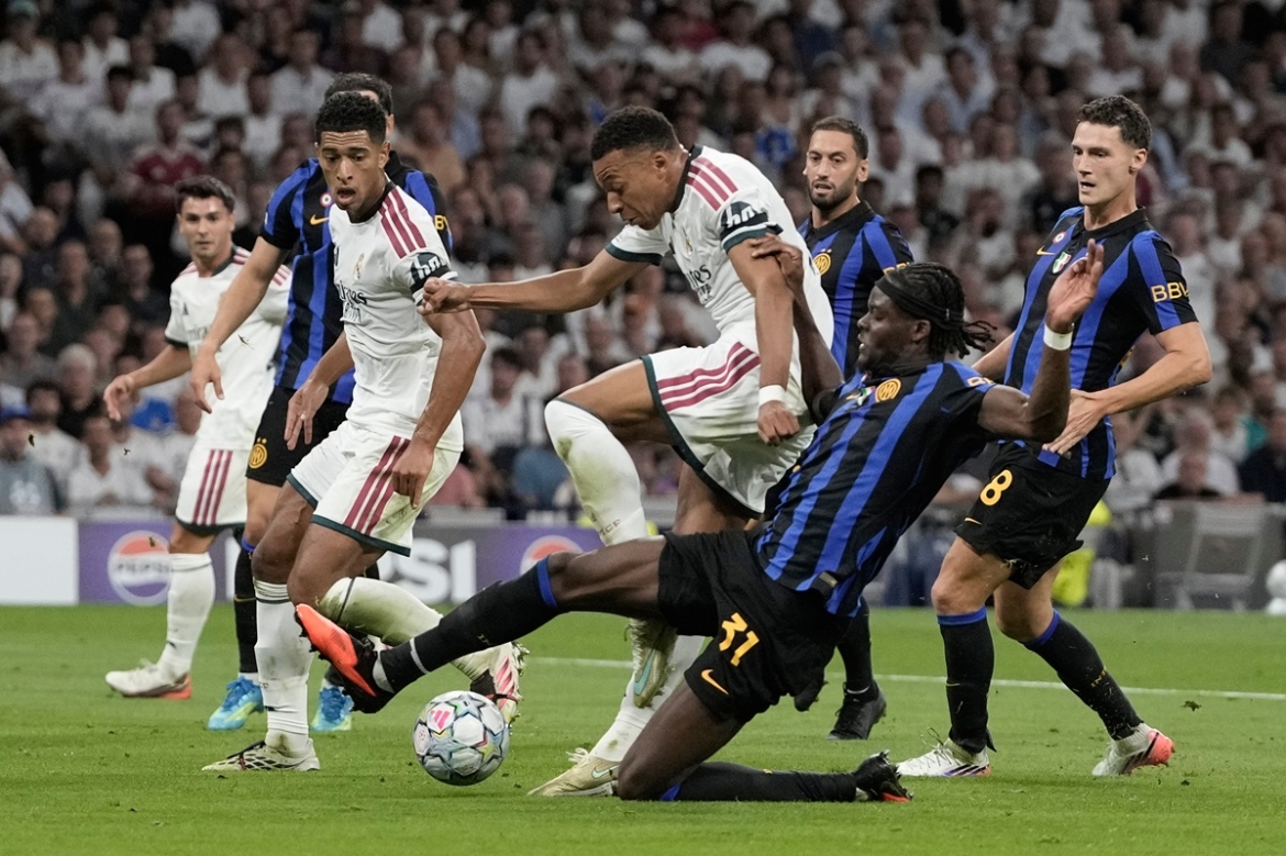 truc tiep real madrid 2-0 inter milan vong bang cup c1 chau Au 2026 2027 hinh anh 1