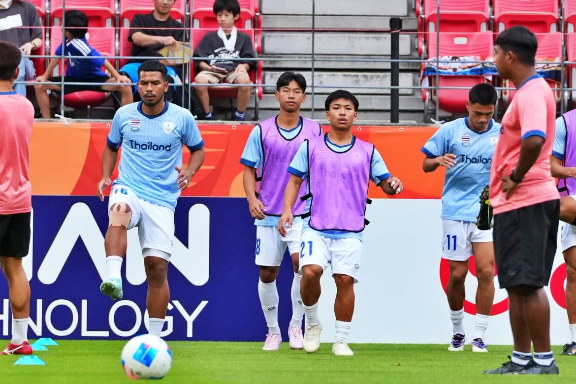 truc tiep u23 hong kong 1-1 u23 thai lan sieu pham dang cap the gioi hinh anh 8