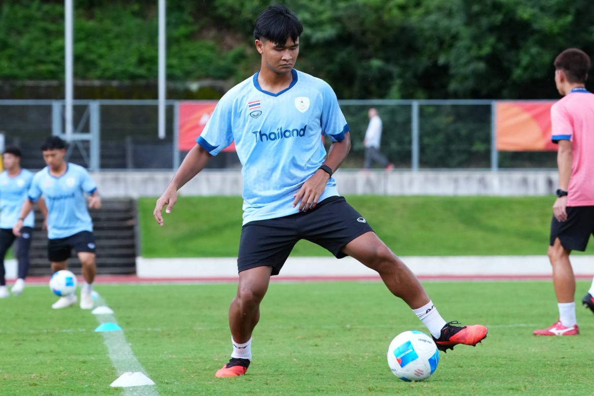 truc tiep u23 thai lan 0-0 u23 kyrgyzstan voi chien gianh 3 diem hinh anh 12