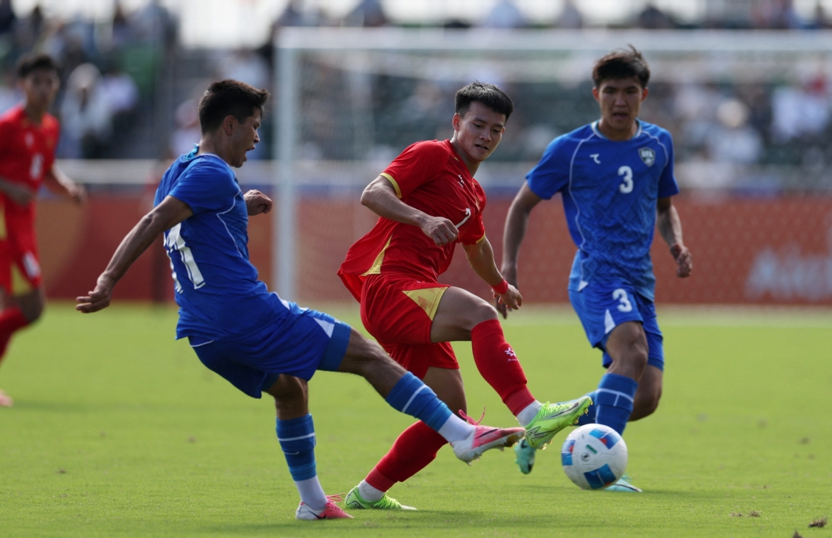 ket qua bong da asiad 2026 hom nay u23 viet nam lach qua khe cua hep vao tu ket hinh anh 14