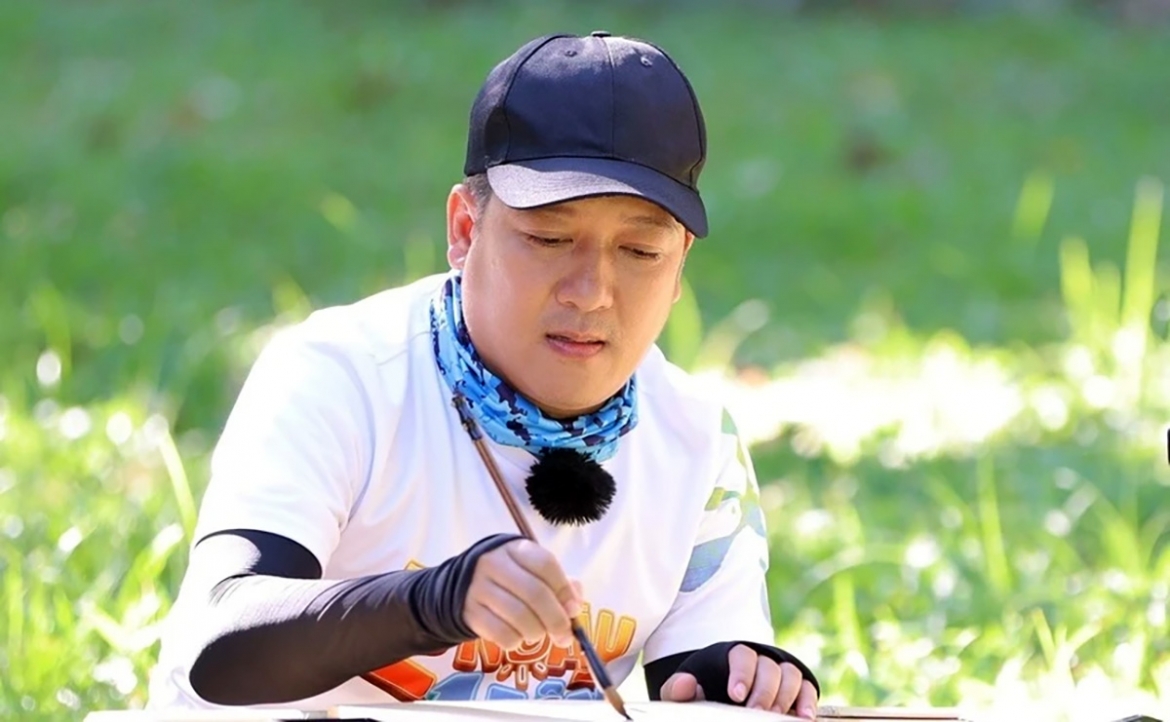sao viet 16-9 hoa minzy va mc khanh vy cung vinh du nhan cong viec moi hinh anh 2