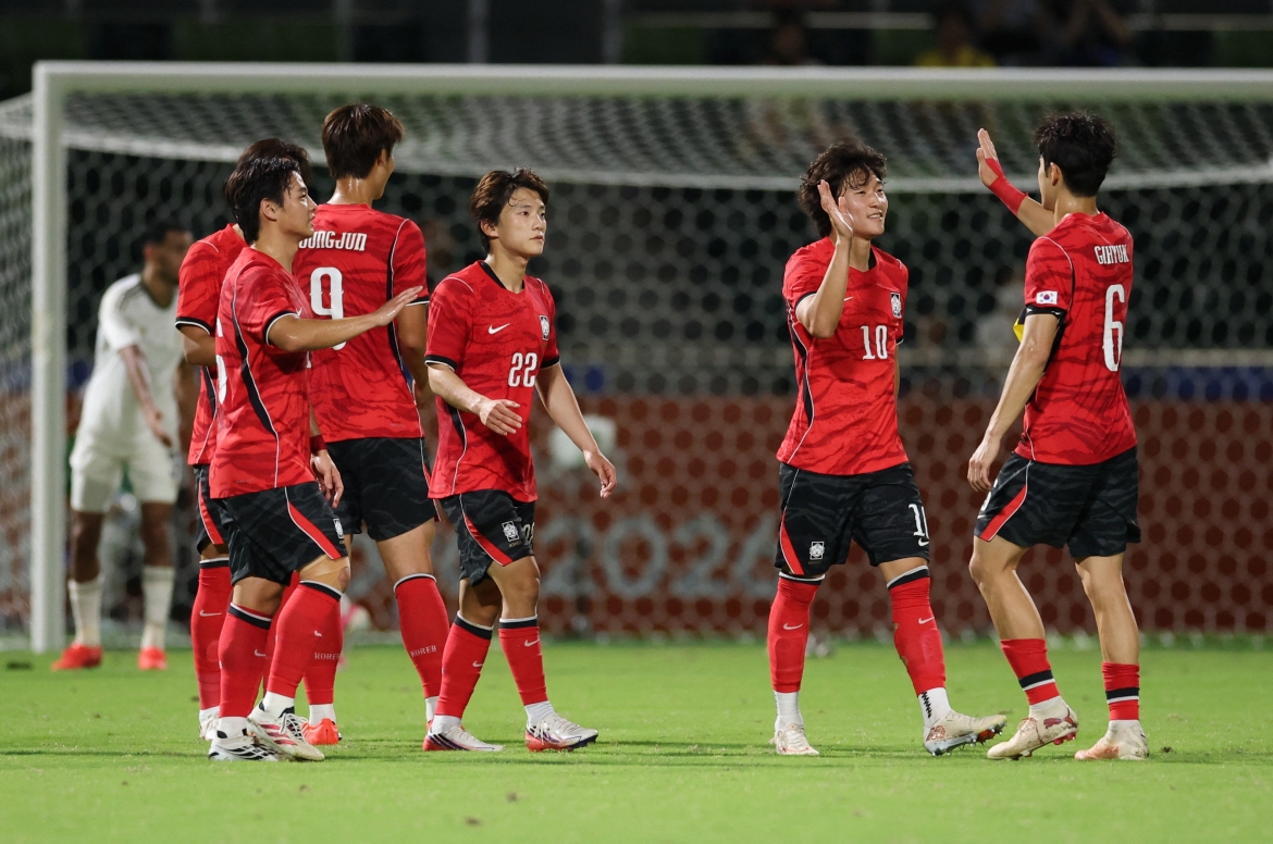 u23 viet nam doi dau dan sao chau Au cua u23 han quoc o tu ket asiad 2026 hinh anh 1