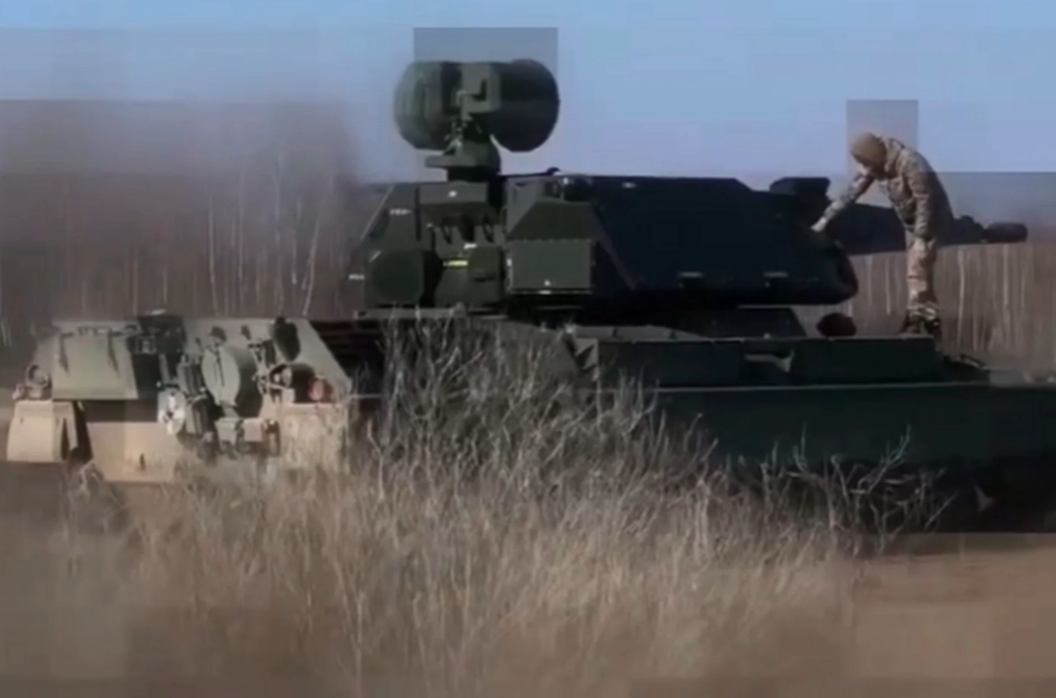 ukraine bien leopard 1 thanh sat thu uav, tung skyranger 35 ra tran hinh anh 1