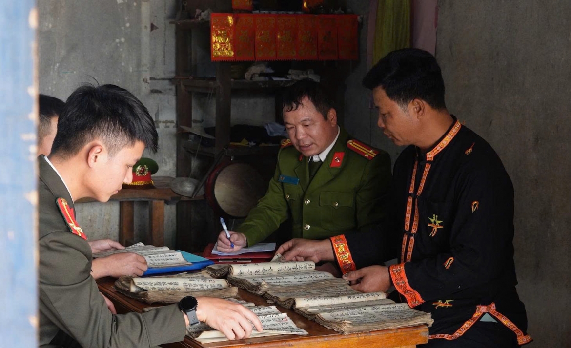 quang ninh van hoa giu binh yen noi ban lang hinh anh 1