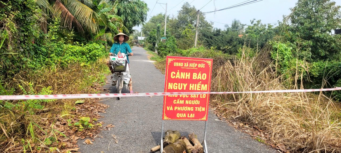sat lo dat bo song ba rai Dong thap uy hiep vuon cay, nha o nguoi dan hinh anh 3
