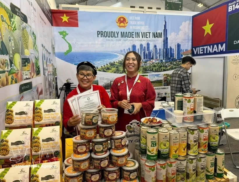 vietnam showcases diverse halal products at indonesia trade fair picture 1