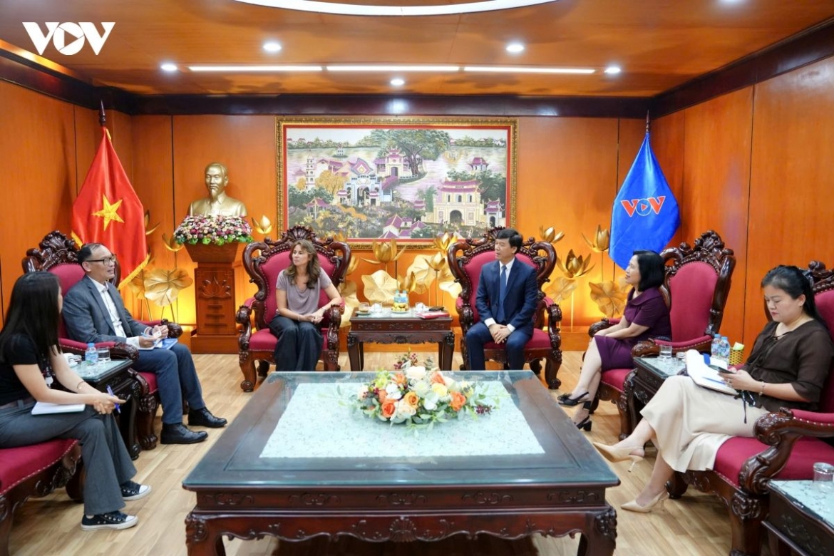 vov, swedish embassy expand media and cultural cooperation picture 3