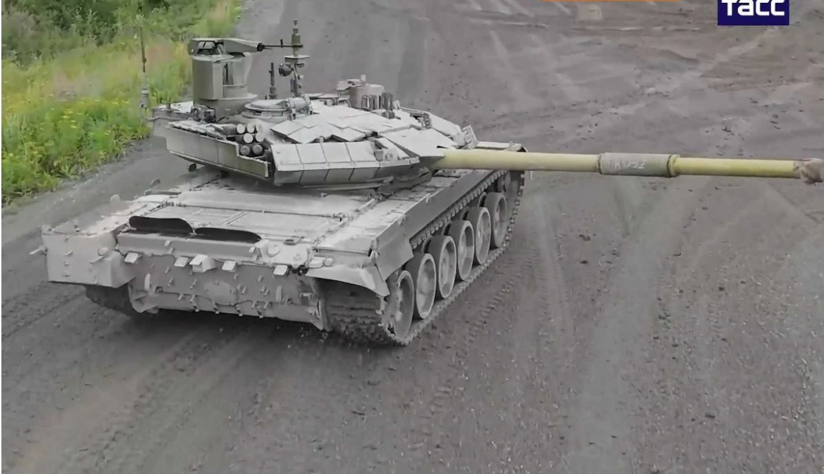 t-90m xuat xuong, he lo cach nga duy tri at chu bai thiet giap hinh anh 1