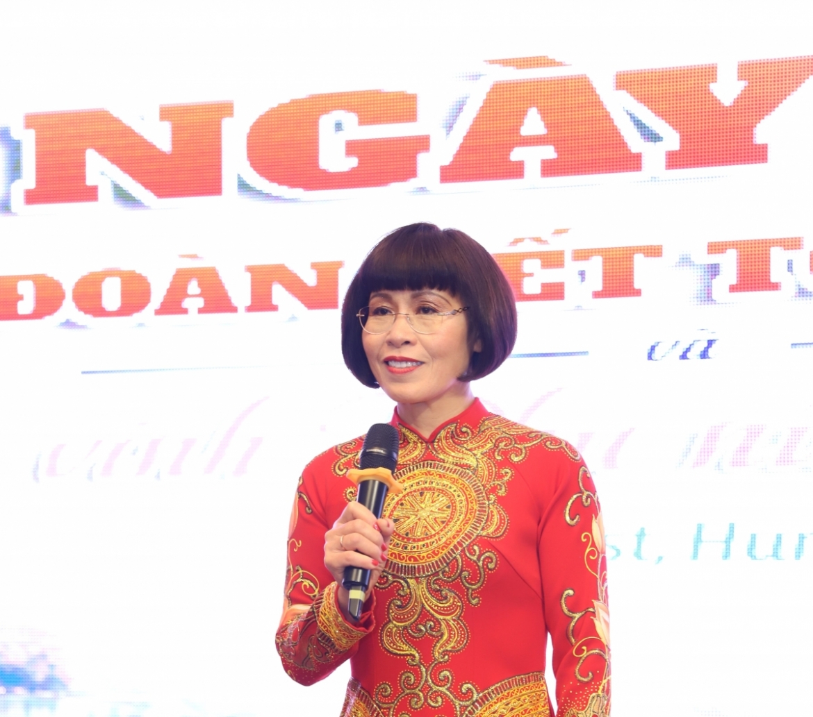 ts. phan bich thien Dieu gan ket nguoi viet xa que la y thuc coi nguon hinh anh 1