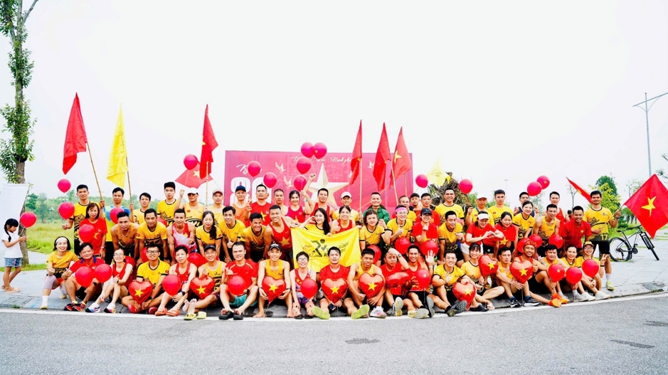 cong dong runner ca nuoc hoi tu, cung bat nhip hanoi vibes tai vpim mua thu 7 hinh anh 1