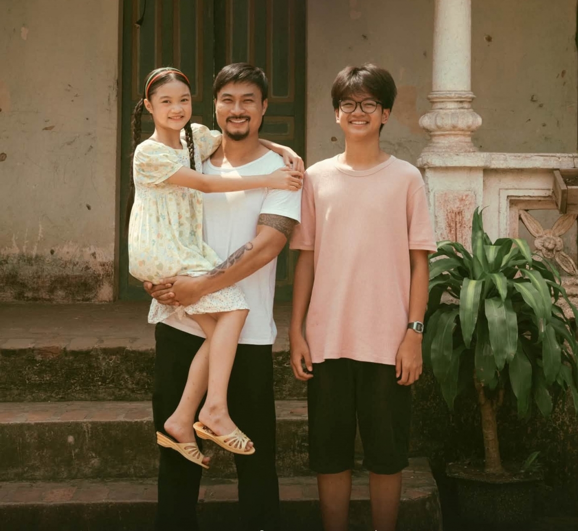 phan minh huyen vao vai xau, kho nhat su nghiep mat co vet bot, bi chong bao hanh hinh anh 5