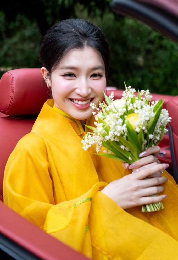 sao viet 14-10 hoa hau Do my linh khoe nhan sac tuoi 30 hinh anh 8