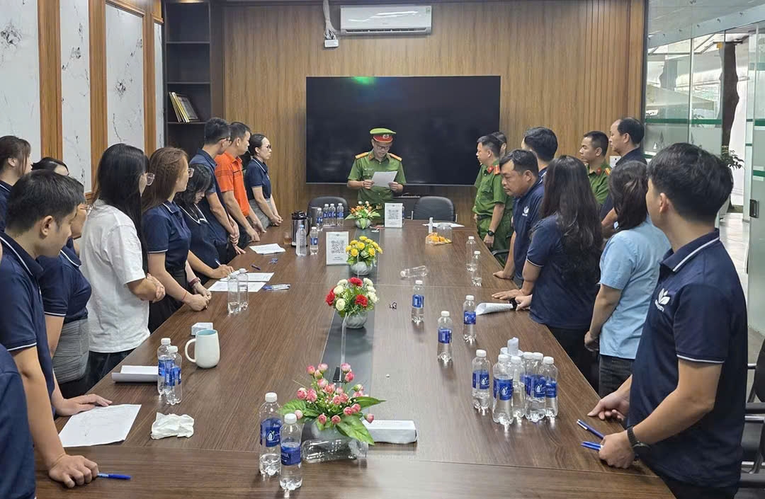 bac ninh khoi to 10 bi can lien quan sai pham quan trac moi truong hinh anh 2