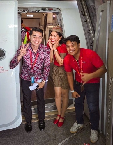 nhung bong hong vietjet lam chu bau troi hinh anh 6