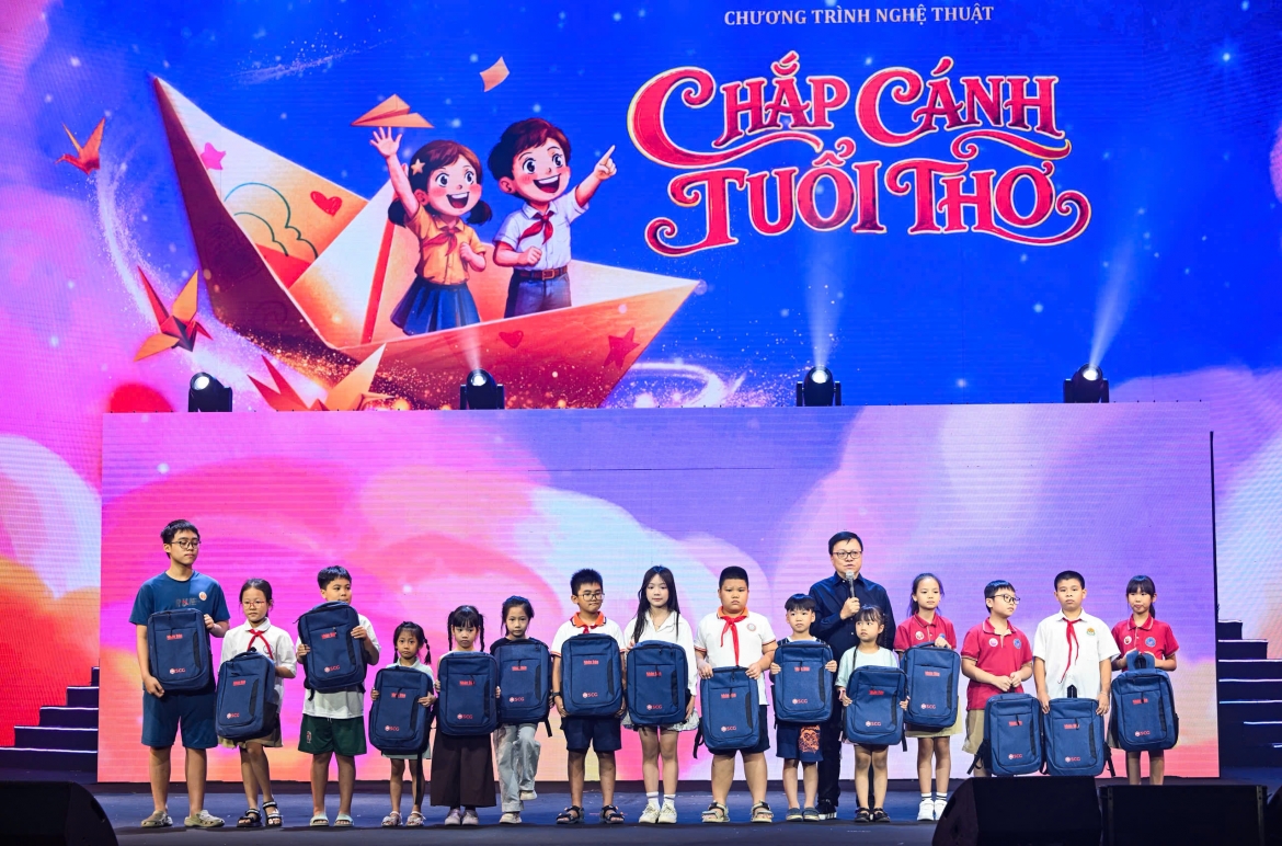 cuc truong xuan bac, nsnd tu long khien ca nghin khan gia nhi thich thu hinh anh 4