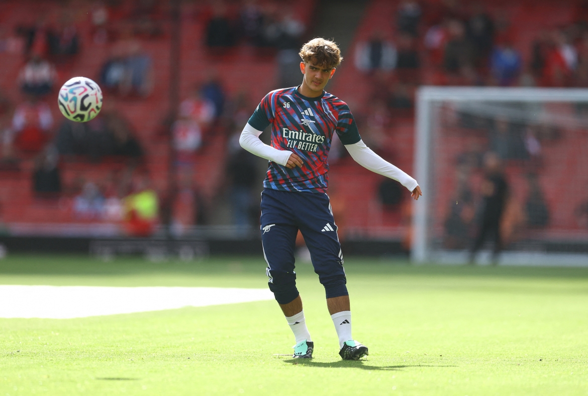  sieu du bi lap cong, arsenal loi nguoc dong thang leeds hinh anh 19