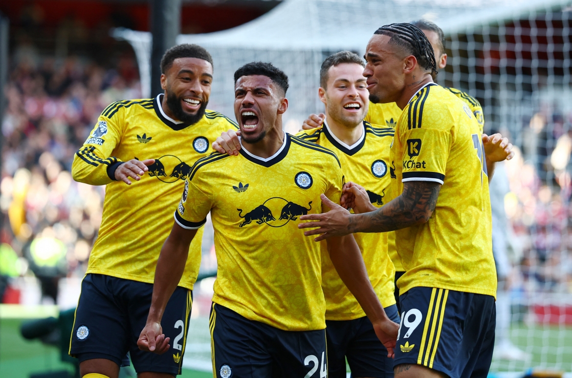  sieu du bi lap cong, arsenal loi nguoc dong thang leeds hinh anh 8