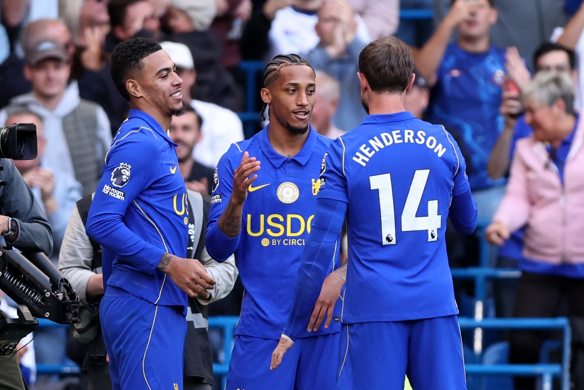 henderson toa sang ruc ro, chelsea thang dam bournemouth hinh anh 12
