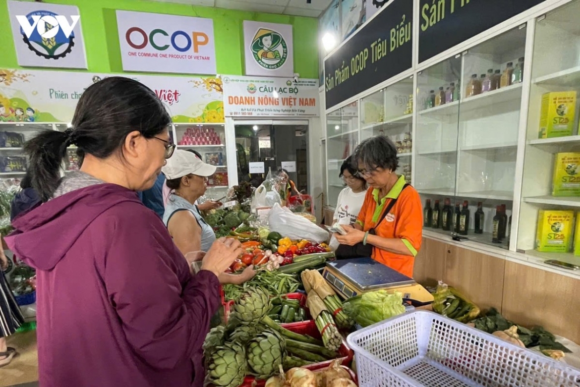 Dong luc tang truong xanh ket hop giua doanh nghiep, nguoi tieu dung va nha nuoc hinh anh 2