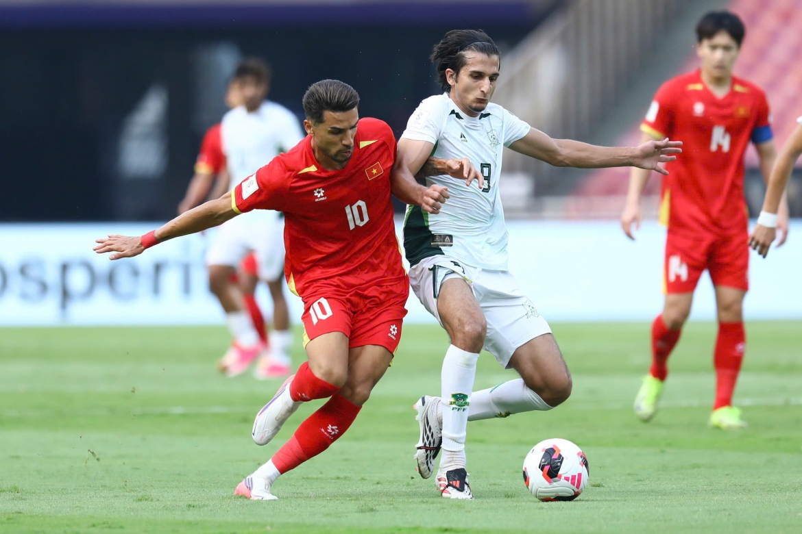 ha noi fc bat ngo len tieng ve chan thuong cua Do hoang hen hinh anh 1