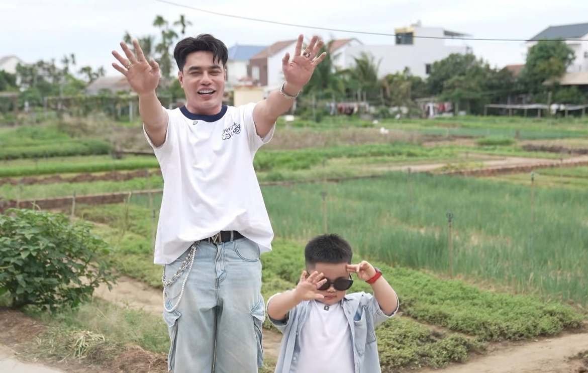 Lê Dương Bảo Lâm và con trai bất ngờ rời “Bố ơi mình đi đâu thế?”