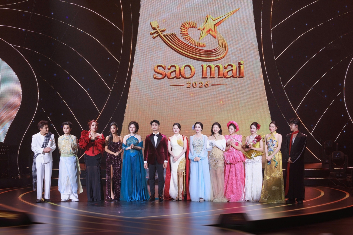 tan nhan - tan minh bat dong nhan xet thi sinh sao mai 2026 trong liveshow 2 hinh anh 1