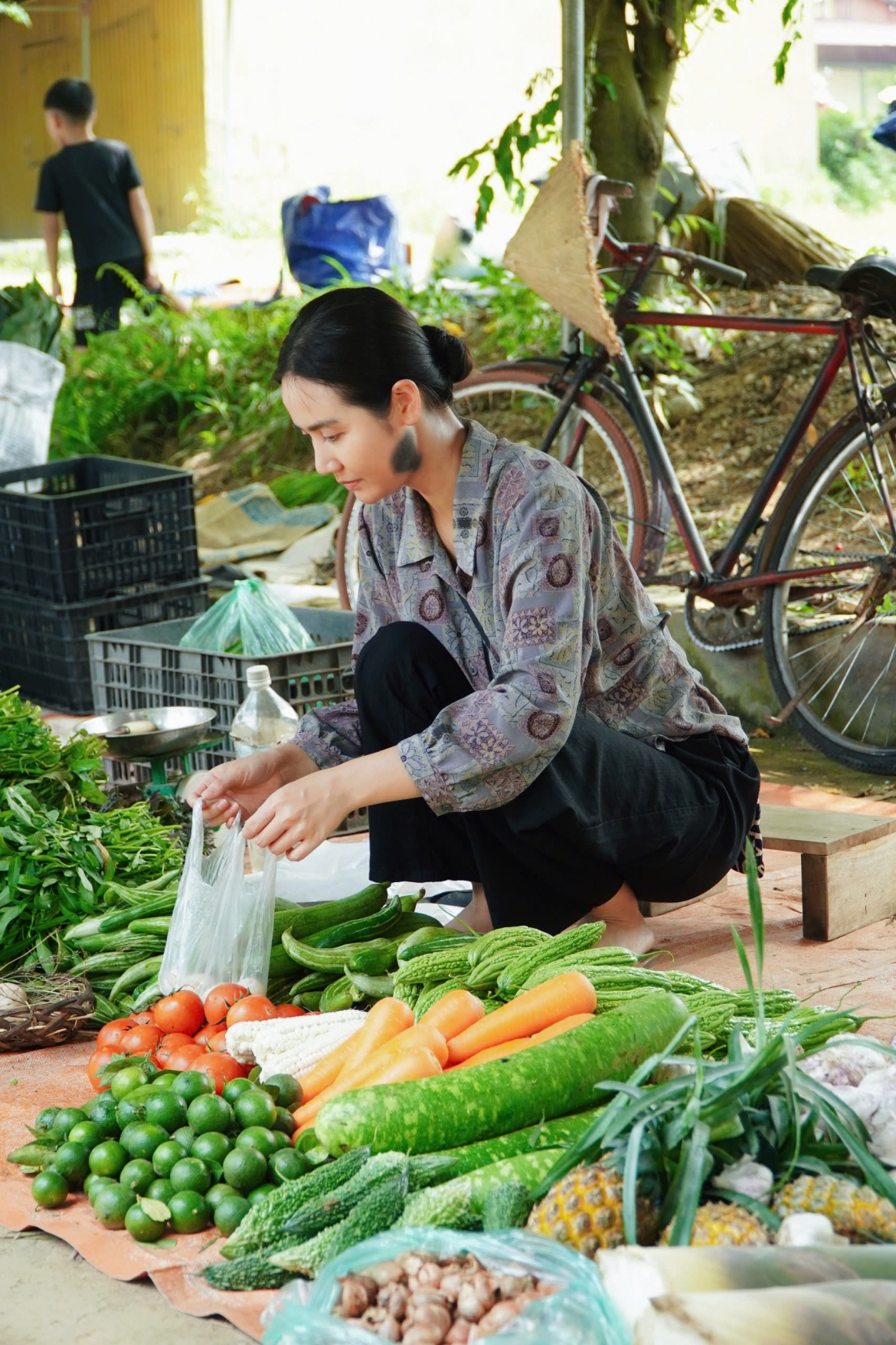 huyen lizzie noi gi khi bi nhan xet tao hinh chua du kho trong phim moi hinh anh 4