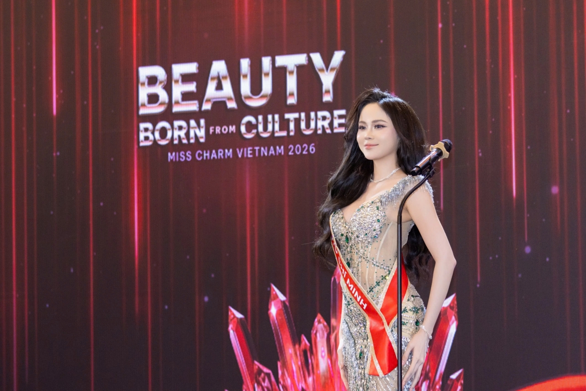 Duong kim miss charm anna blanco trao sash cho 23 nguoi dep viet hinh anh 5