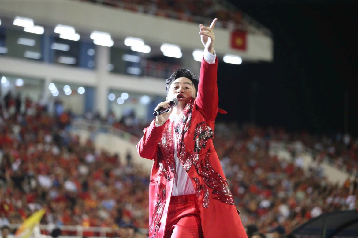 tung duong, hoa minzy hat trong concert quoc gia tu hao la nguoi viet nam 2026 hinh anh 1