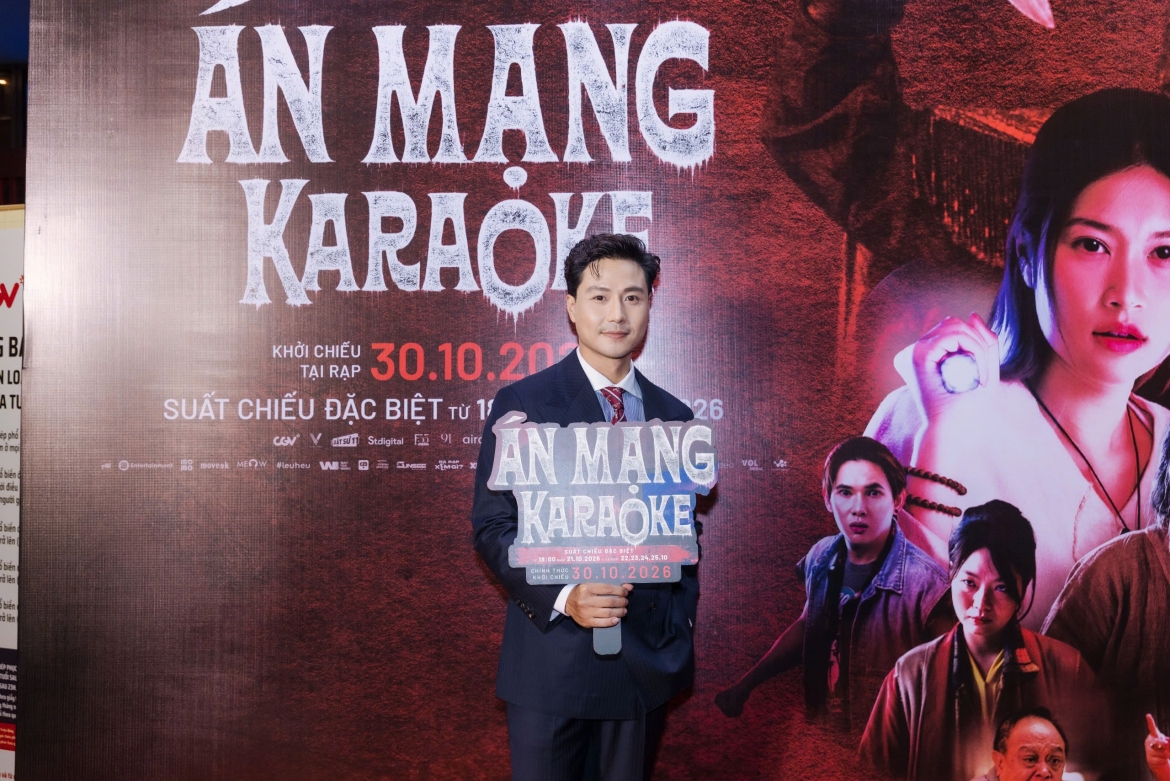 con trai van dung noi da ga khi xem canh tinh cam cua me voi thanh son hinh anh 3