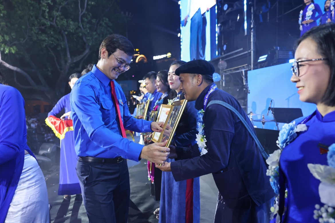 phat huy suc tre, khoi day khat vong cong hien cua thanh nien hinh anh 5