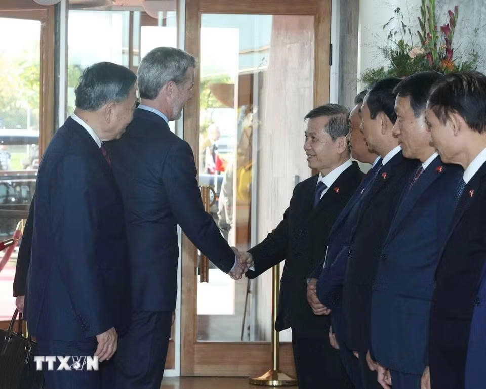 le don tong bi thu, chu tich nuoc to lam va phu nhan tham cap nha nuoc toi Dan mach hinh anh 8