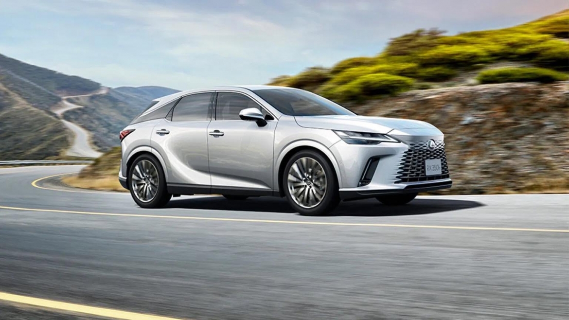 lexus rx 2027 ra mat voi nhieu tinh chinh khung gam, nang tam van hanh hinh anh 2