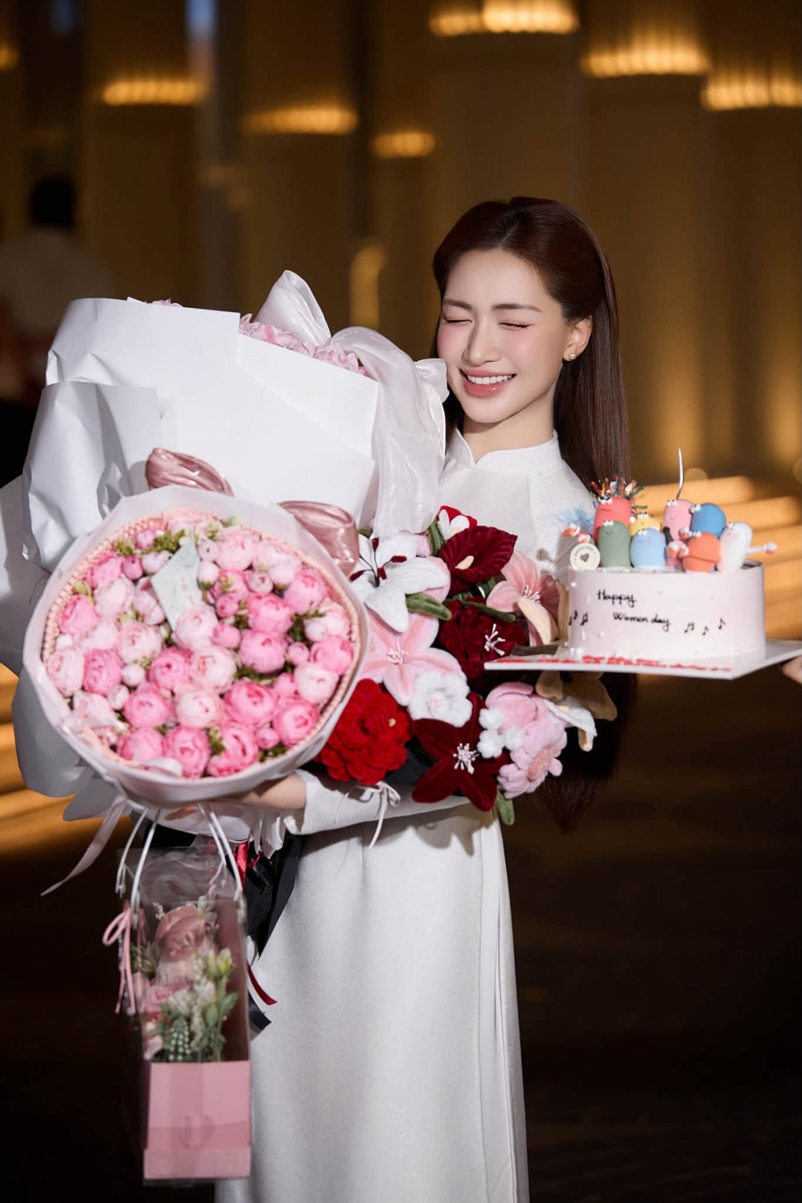 sao viet 18-10 mai phuong thuy dep goi cam trong hinh anh moi hinh anh 2