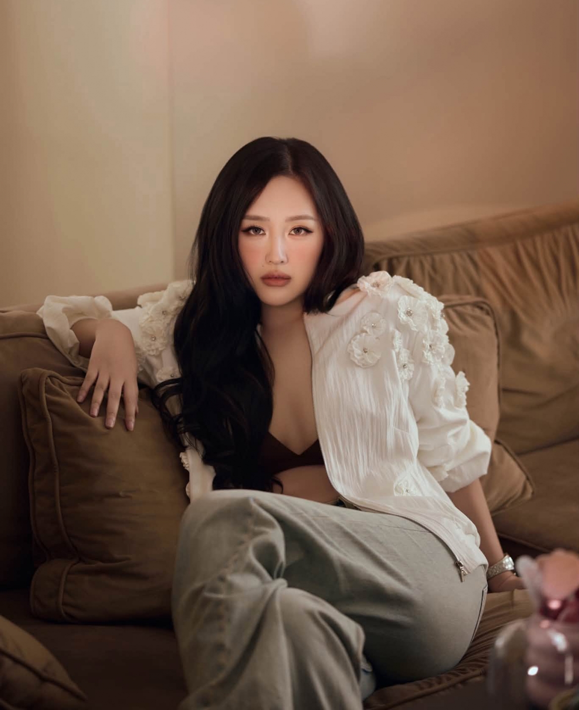 sao viet 18-10 mai phuong thuy dep goi cam trong hinh anh moi hinh anh 1
